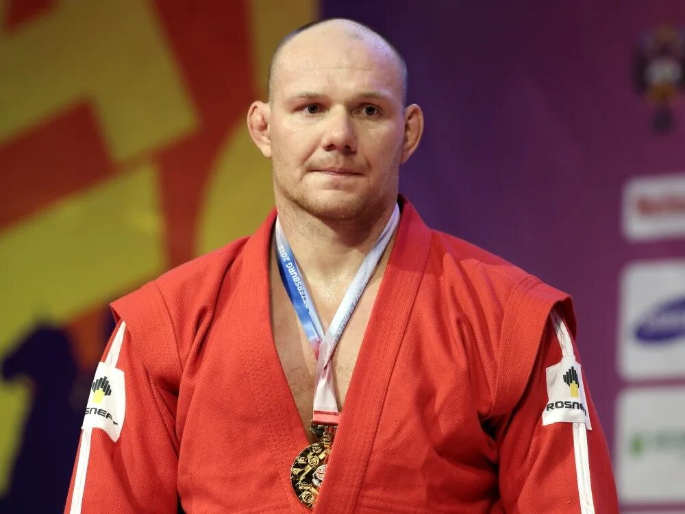 4 х кратный герой. 4 х кратный герой. Михаин лопес нуньес. Лезгины борцы. Лезгинские борцы.