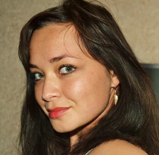 Женщина - Любовь. Поэтическая программа Надежды Басалаевой. Читает Ангелина Баса