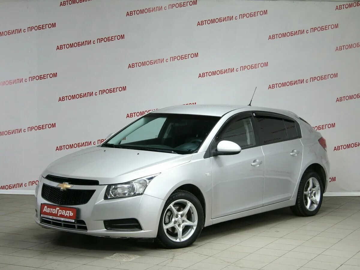 Порше солярис 2013. Шевроле круз хэтчбек 1. 8 механика. Ford focus 2011 красный. 6 at, 2012 хэтчбек.