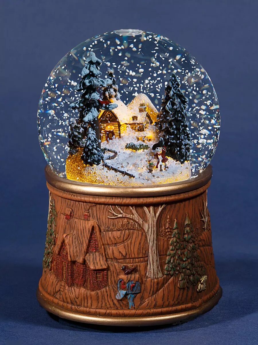 Стеклянный шар снег. Новогодняя шкатулка «снежный шар» 40233. Снежный шар Glassglobe "домик в лесу". Магазин снежных шаров Glassglobe. Снежный шар велберис.