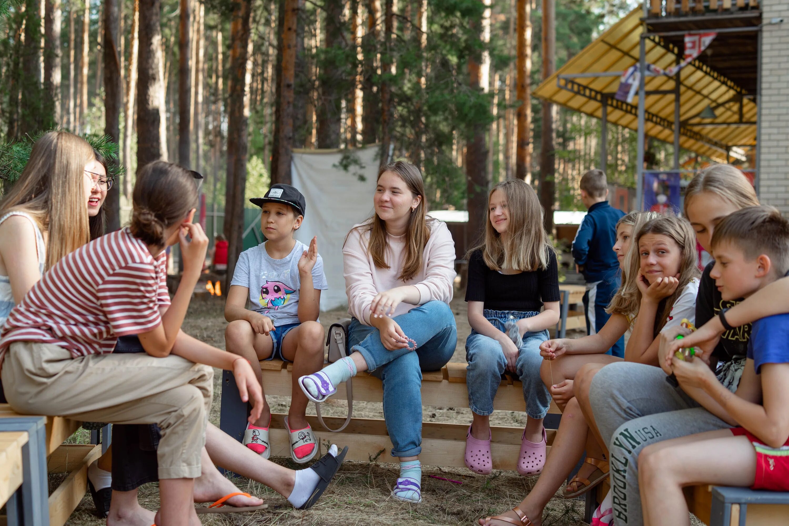 Лагеря рязани купить путевку. Лагерь Юность Рязань. Юность English Camp 58. Загородный лагерь Юность Свердловская область. Юность Кемп лагерь Кораблино.