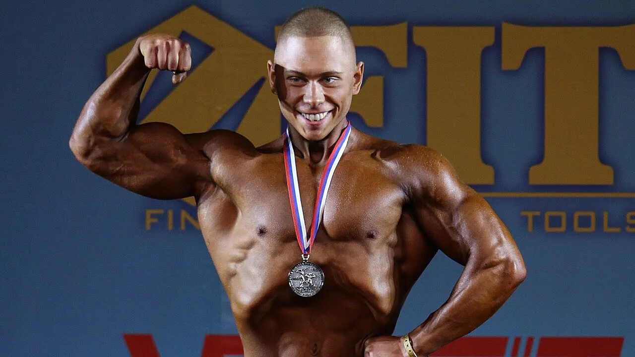 Абсолютный чемпион по бодибилдингу. Бодибилдеры чемпионы.