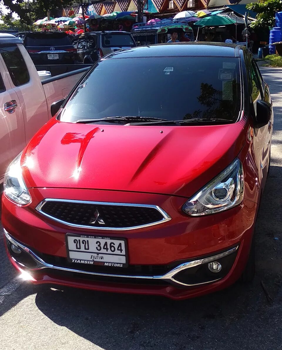 Таиландские машины. Maxus пикап t70. Машина mg в тайланде. Такси бангкок. Такси в тайланде.