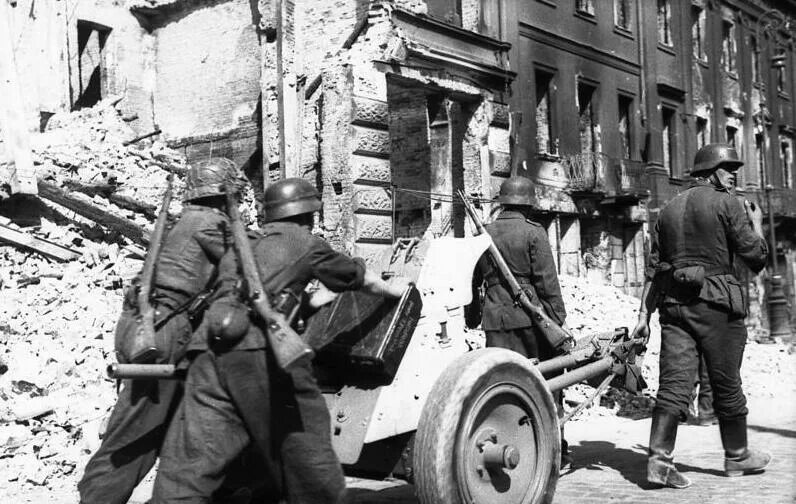 Варшавское восстание 1944. Варшавского Восстания 1 августа 1944. Варшавское восстание 1944 немцы. Варшавская операция 1944. Восстания 1944 года