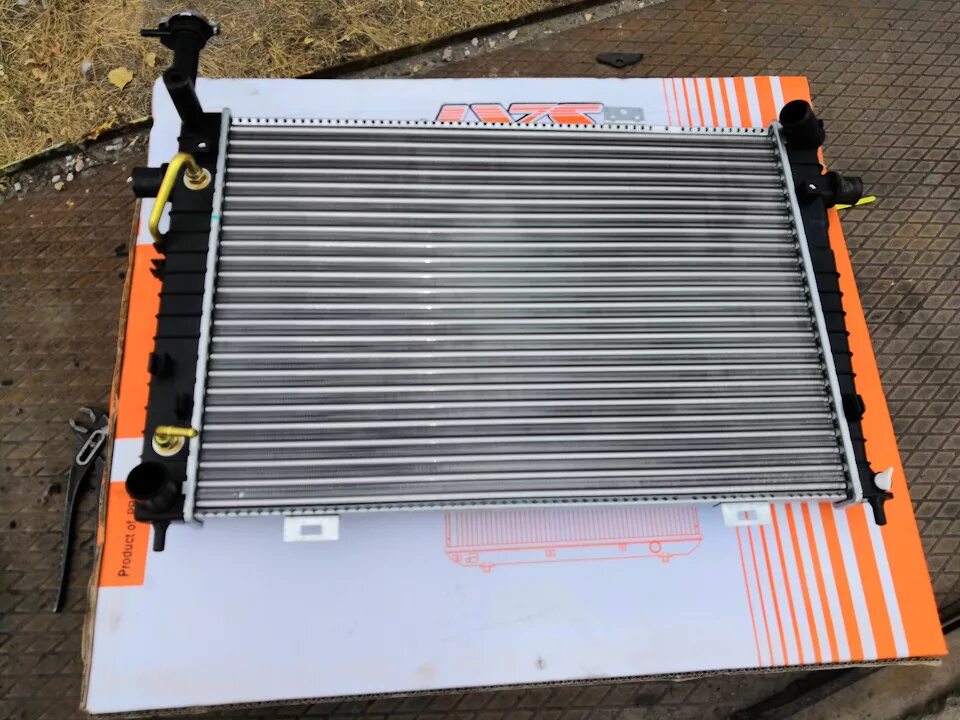 Радиатор санта фе 2. Радиатор охлаждения хендай. Радиатор охлаждения хендай. Радиатор охлаждения хендай. Хендай портер 1 радиатор охлаждения артикул.