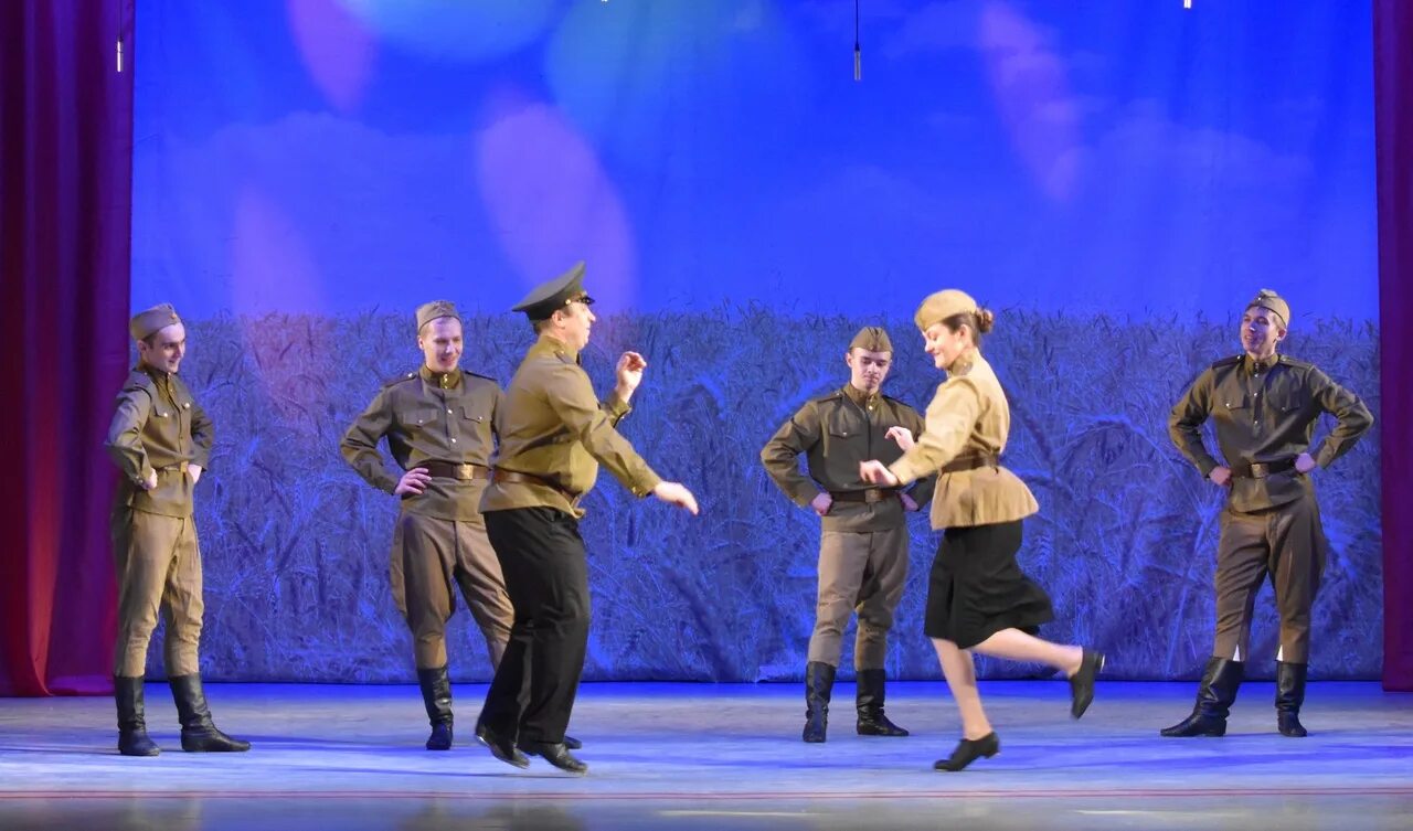 Концерт 23 февраля. День защитника отечества празднование. Концерт ко дню защитника. Концерт защитникам отечества. Праздничный концерт ко дню защитника отечества.