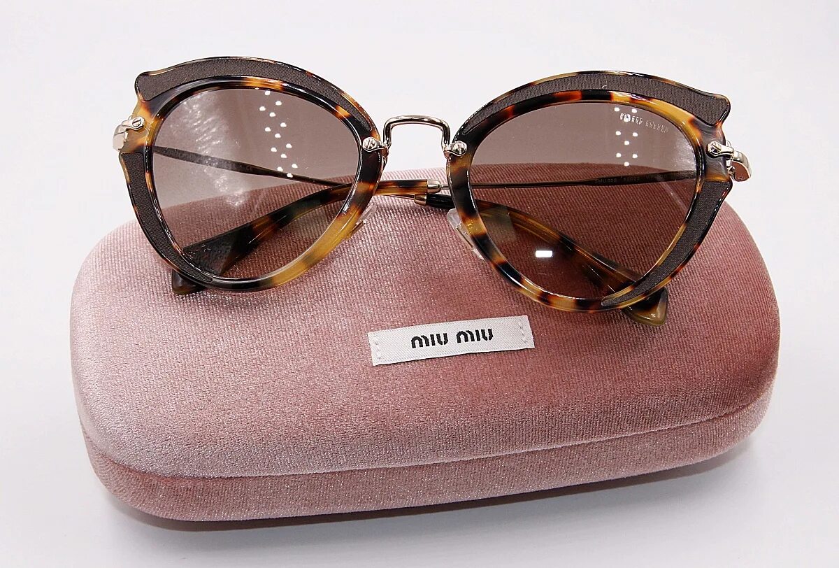 Очки Miu Miu 2023. Miu Miu очки 2021. Очки Миу Миу солнцезащитные. Очки Миу Миу солнцезащитные женские. Очки miu miu солнцезащитные женские