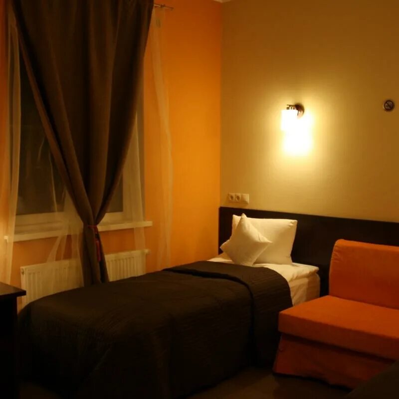 Хот отель. Sofia corner hotel стамбул. Хот отель. Отель everest inn rome фото с улицы. Отель нарт.