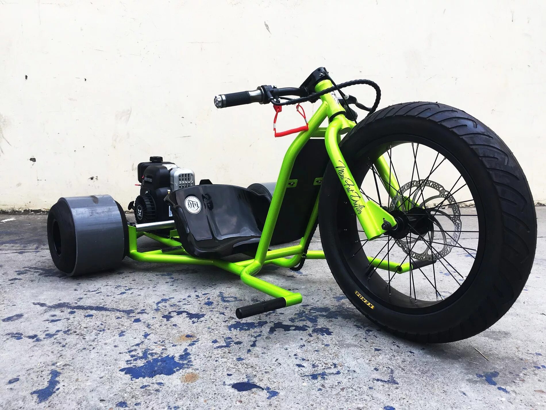 Дрифт трайк велосипед. Трайк байк дрифт. Дрифттрайк. Трехколесный электро дрифт трайк. Дрифт трайк.