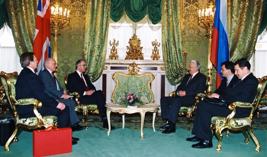 Визит премьер министра. Ельцин и премьер министр Великобритании. Мэйджор премьер-министр Великобритании.