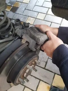 Замена колодок форд