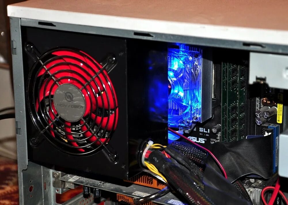 Блок питания система охлаждения блока питания. Блок питания для пк cpu cooler. охлаждение блока питания пк. системный блок компьютера вентилято. вентилятор в пк внутри корпуса.
