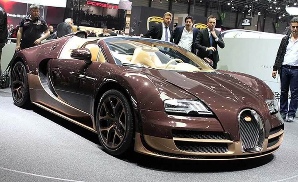 Дорогую bugatti. Бугатти Женева. Бугатти лаватьюнуар. Бугатти шоколадный машина. Самая дорогая машина Бугатти.