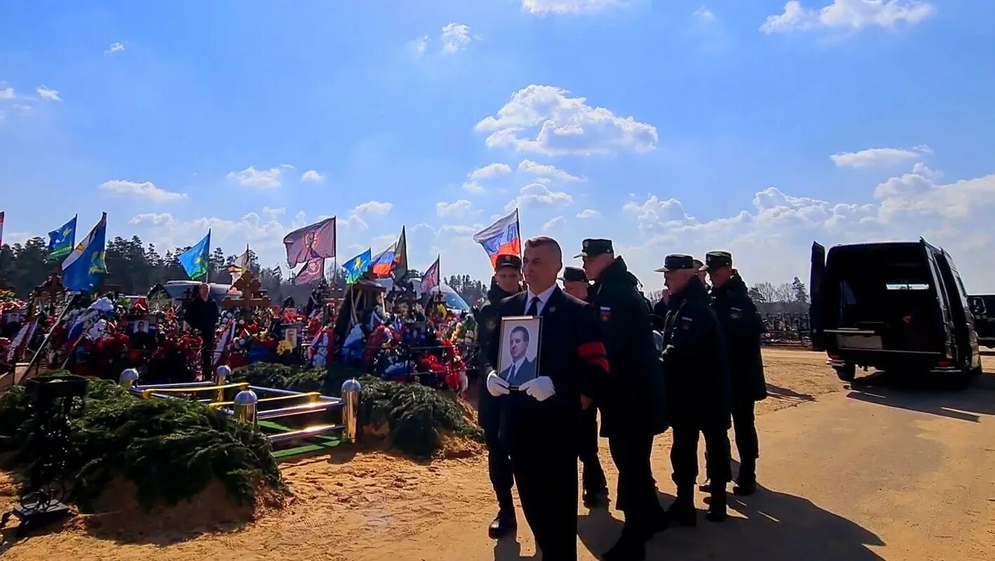 В твери похоронили. Тверь могилы солдат сво. Военные фотографии 2023. 17 Апреля похороны фото.