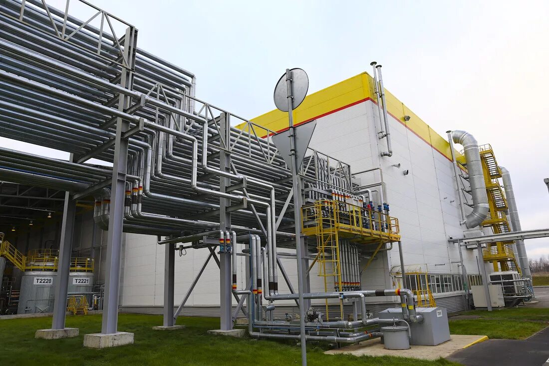 Нпз shell pernis. Склад шелл. Завод моторных масел. Завод шелл в торжке вид сверху. Завод масло г торжок.