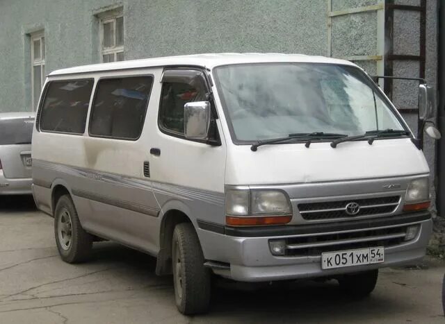 Toyota hiace 87 год. Lh107 hiace. Toyota hiace lh100. Toyota hiace lh178. Toyota hiace 100.