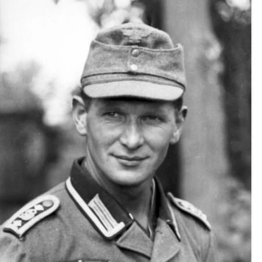 Радостный немецкий солдат. Отто гюнше немецкий офицер. Немецкие солдаты сс второй мировой войны. Сс дикман. Полевая жандармерия waffen-ss.