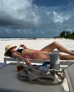 Jennifer Aniston on the beach in a bikini. jenniferanistonInstagram. 