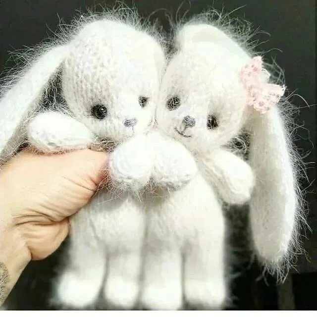 Шапка из пуха норки абсолют. Шапка из пуха норки. Вязаные пушистые котята. Изделия из пуха норки спицами. Нитки для вязания зимних шапок.