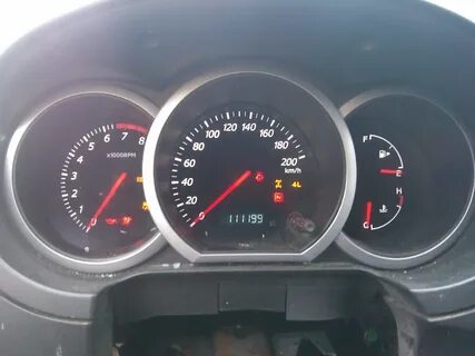 Панель гранд витара 2008