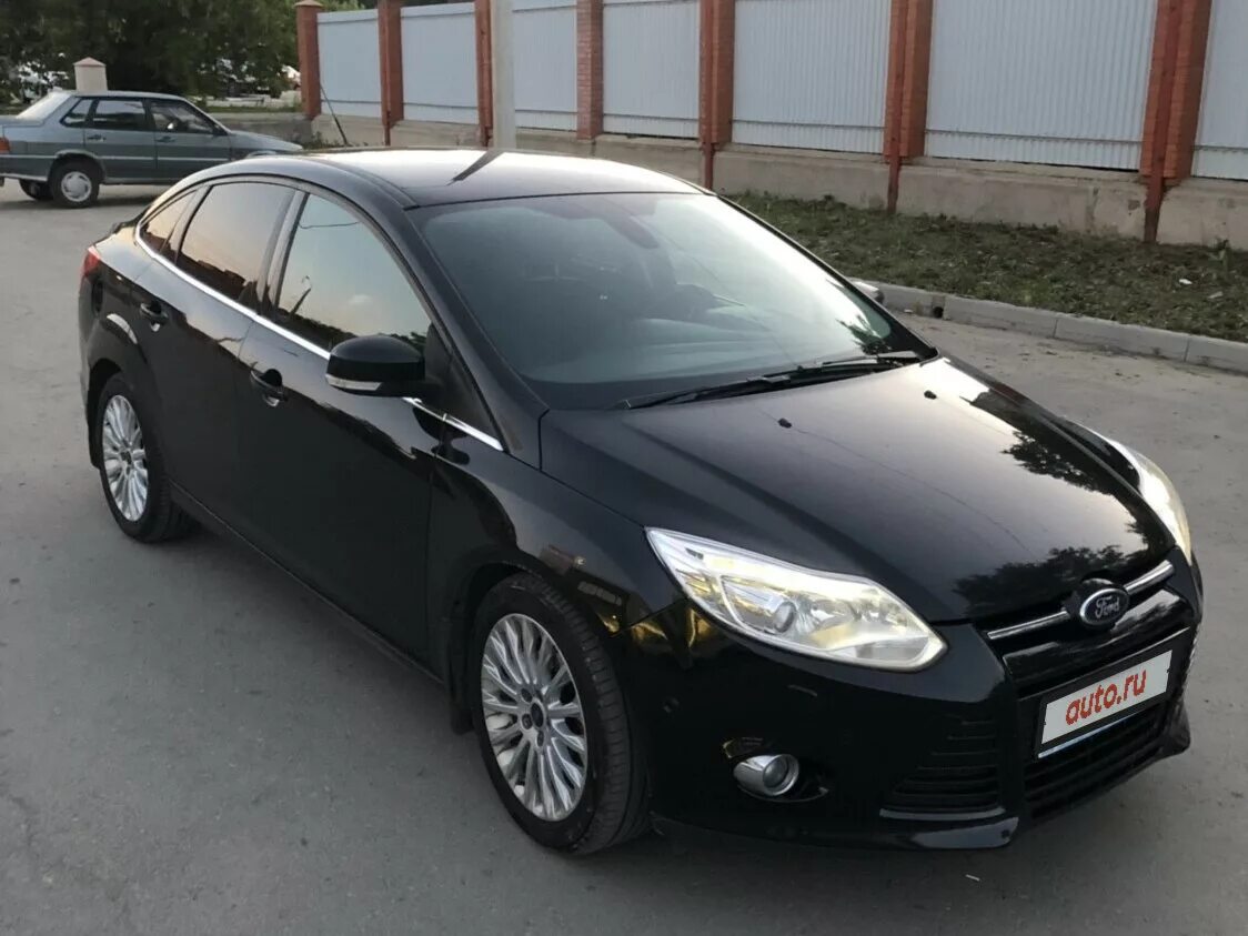 Ford mondeo 4 2011. Форд фокус 3 седан черный. Ford focus 3 седан черный. Форд черного цвета. Ford focus черный.