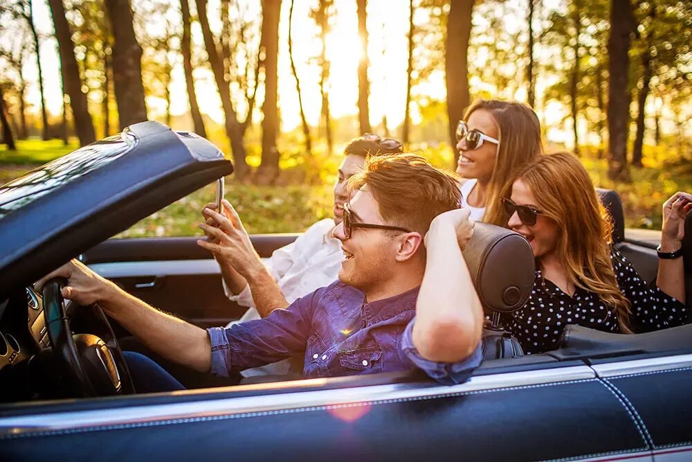 Картинки друзья на машинах. Cars travel ask. Cars travel ask. Cars travel ask. Cars travel ask.