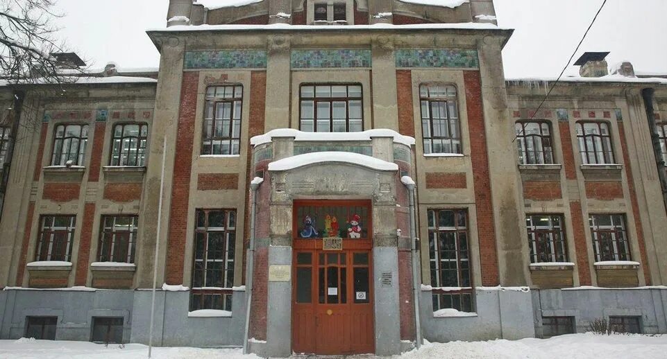 Подмосковная школа. Школа 10 ногинск. школа в ногинске модерн. школа номер 10 города ногинска. центр образования 10 ногинск.
