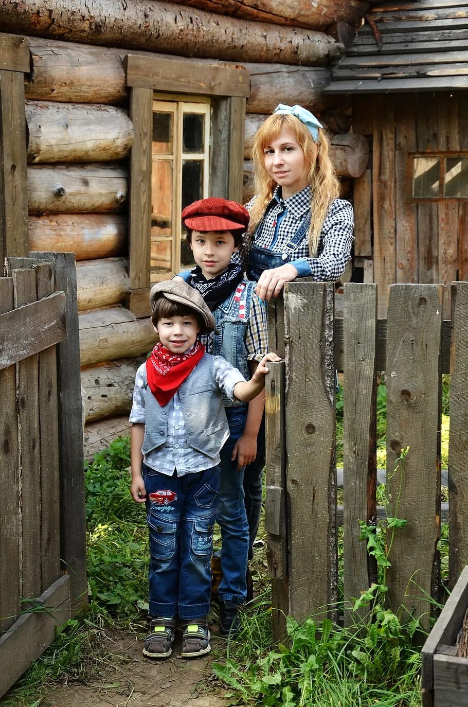 Country children. Мальчик в деревенском стиле. Фотосессия мальчика в деревенском стиле. Деревенский стиль для детей. Детский Кантри стиль.