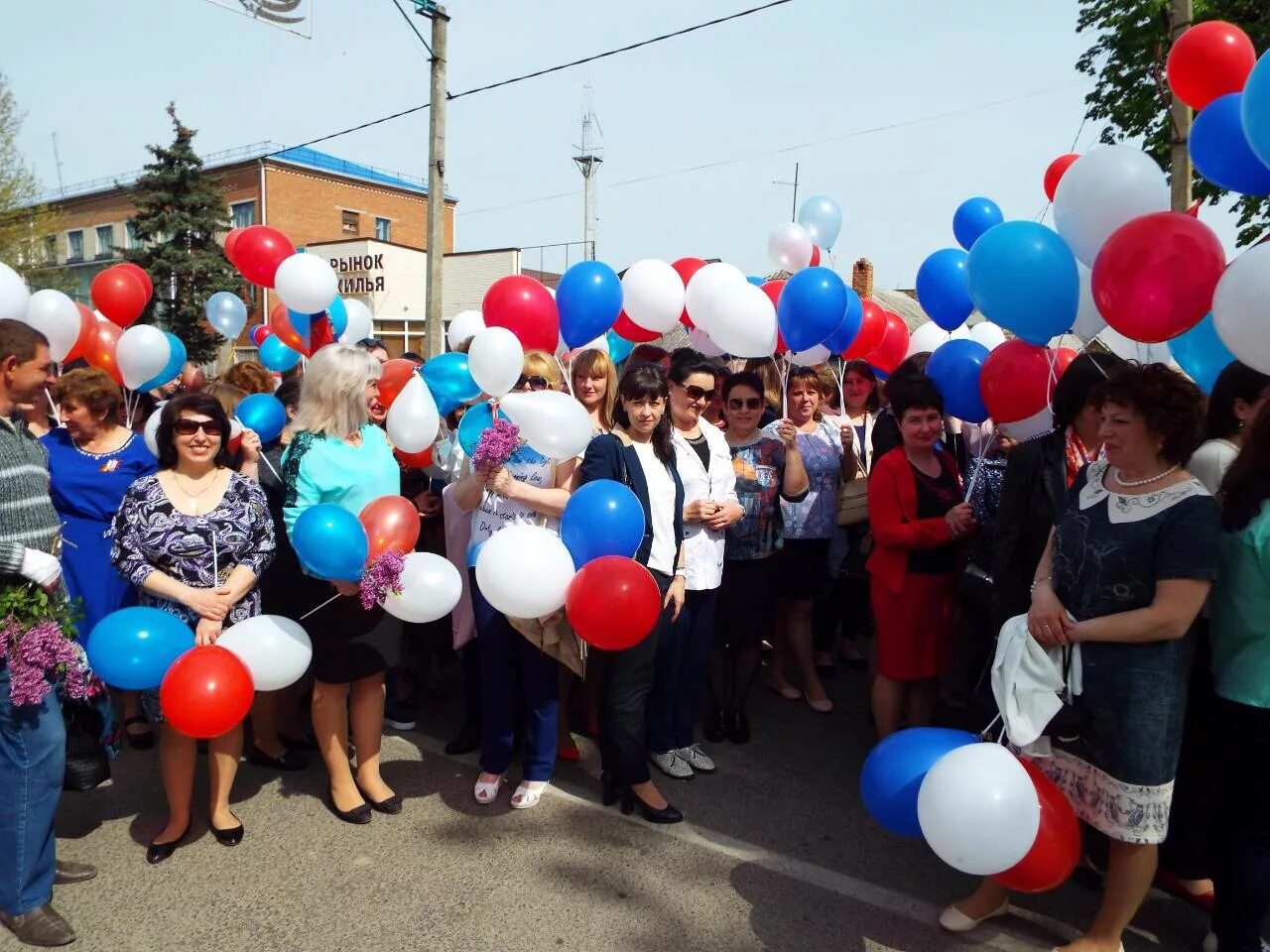 Ленинградская црб врачи. Ленинградская ЦРБ. ГБУЗ Ленинградская ЦРБ МЗ Краснодарского края. Сотрудники Ленинградской ЦРБ Ленинградская. ГБУЗ Ленинградская ЦРБ МЗ Краснодарского края панорама.