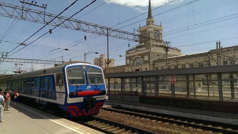 Электропоезда волгограда. Пригородный поезд волгоград арчеда. Пригородный поезд волгоград. Электропоезда волгограда. Электропоезда волгограда.