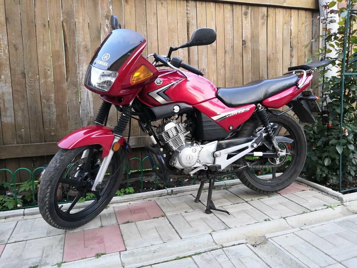 Мотоциклы yamaha ybr. Yamaha YBR 125. Ямаха ебр 125. Yamaha юбр 125. Yamaha YBR 125 новый.