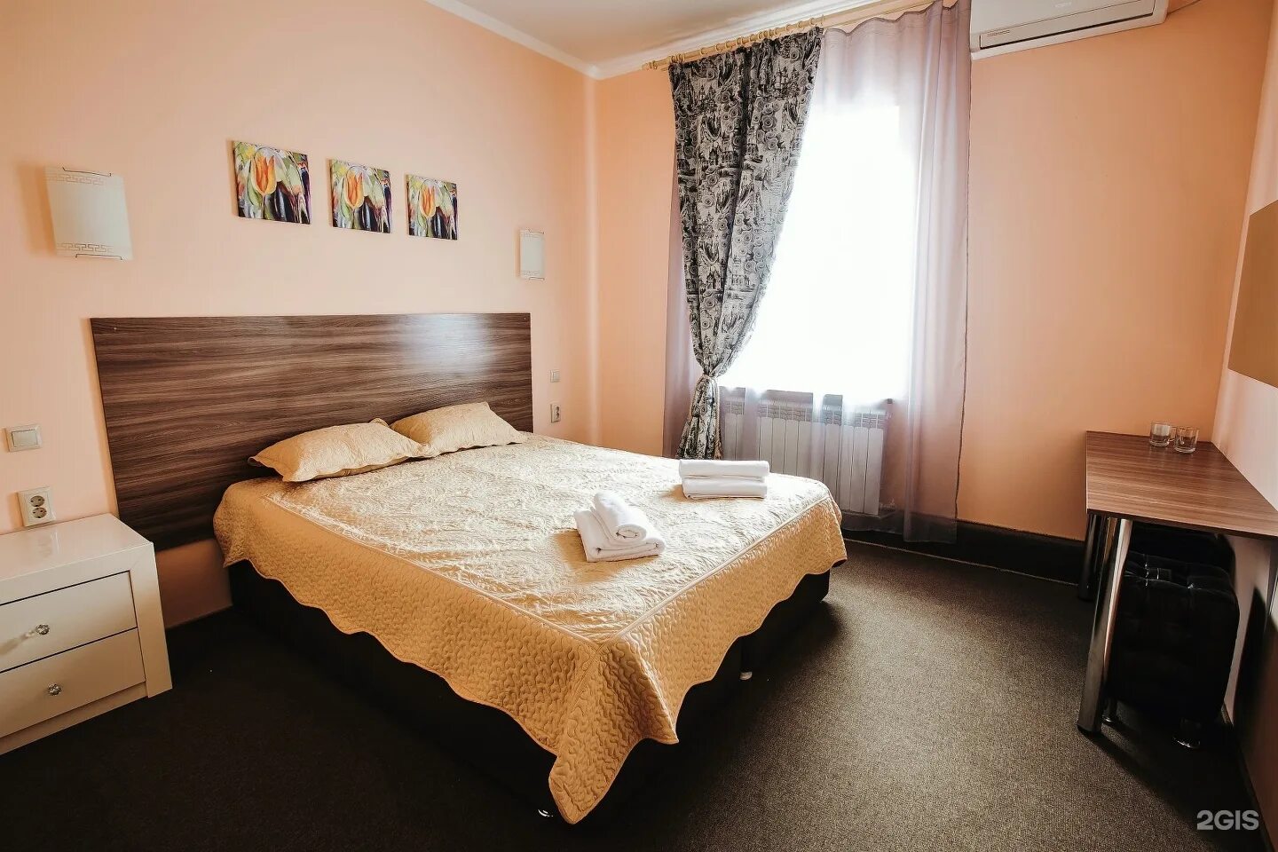 Мини отель толедо ростов на дону. Отель кураж ростов на дону. Гостиница визит в ростове на дону. Гостиница ростов великий 1984. Отель парксити.