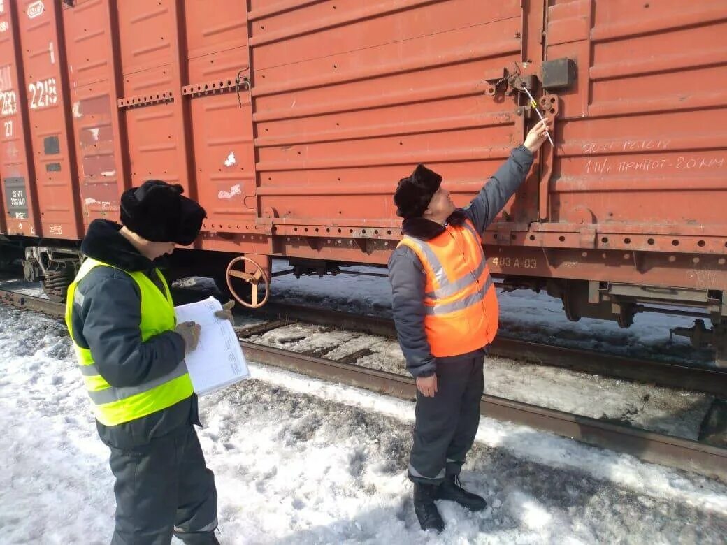 Прием груза вагонами. Вагон охраны. Охрана ЖД грузов. Коммерческий осмотр вагонов. Охрана перевозимых грузов на ЖД.