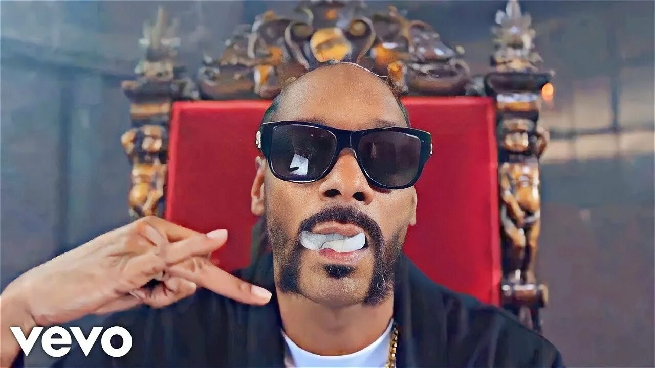 Fly high snoop dogg eminem dr. Эминем снуп дог доктор Дре. Эминем и снуп дог. Snoop Dogg сейчас 2023. Эминем снуп айс Дре.