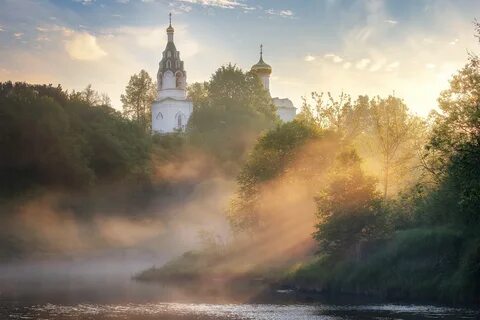 Православные храмы утром