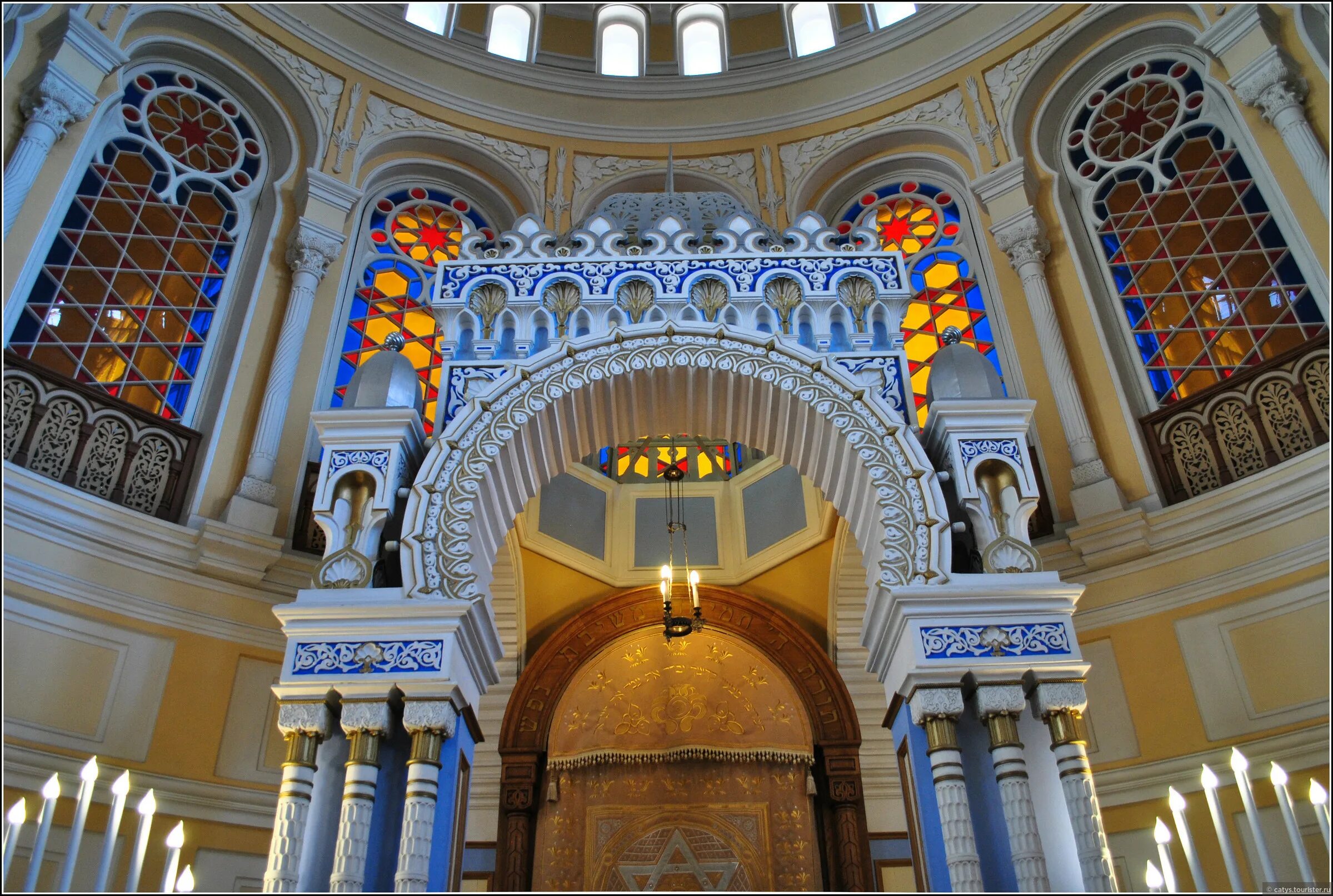 Большая хоральная синагога. Хоральная синагога в Санкт-Петербурге. Большая хоральная синагога СПБ. Большая хоральная синагога Санкт-Петербург внутри.