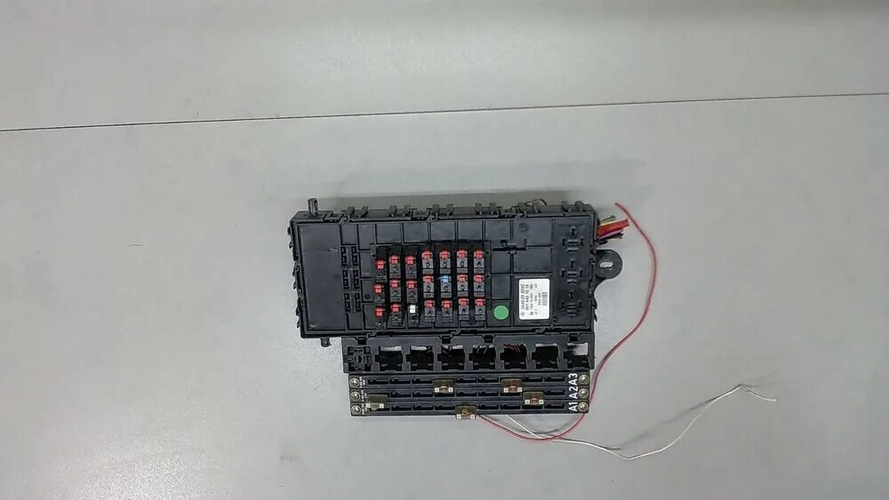 Блок предохранителей атего 1224. Блок предохранителей атего 815. Блок предохранителей силовой атего 3. Блок предохранителей мерседес атего. Блок предохранителей мерседес 463 кузов.