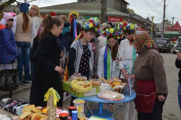 Татарбунары одесская. Татарбунары Одесская область. Украинская ярмарка. Татарбунары город.