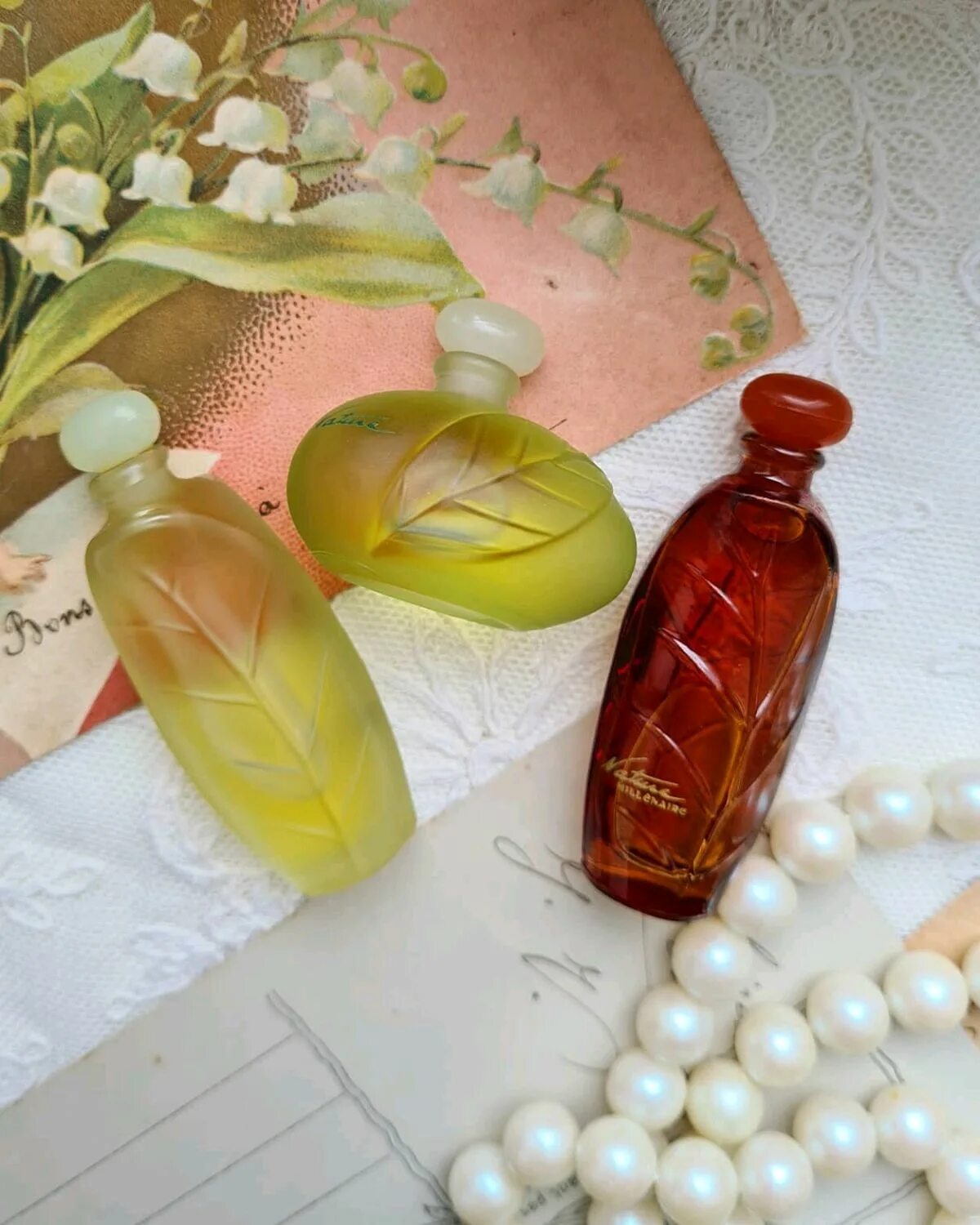 Миниатюры ив роше. Ив роше миниатюры парфюма. Givenchy духи 2011 года. Мини наборы духи ив роше женские. Миниатюра ив роше духи 5мл.