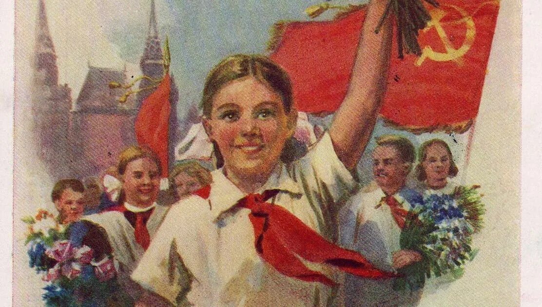 Мир труд май девочка с шариками. Открытки с 1 мая. 1 мая праздник ссср. мир труд май. открытки с 1 мая советские.