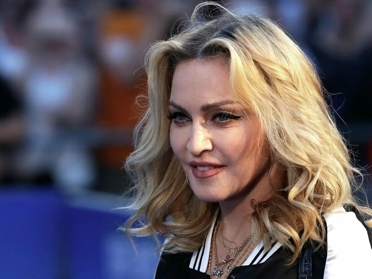 Madonna видео. Мадонна. Мадонна певица сейчас 2022. Сколько лет Мадонне сейчас 2022.