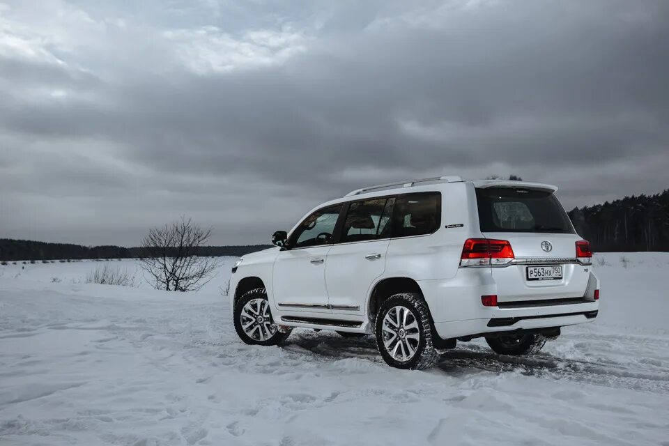 Toyota land cruiser 200 и 200. Land cruiser 200. тойота land cruiser 200 2017. Toyota land cruiser 200 brownstone. тест тойота 200.