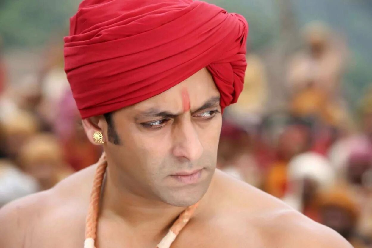 Главный герой индийского. Индискии кино шорух хан. Рам чаран индийский. Шахрукх кхан сейчас 2022. Рам потинени.