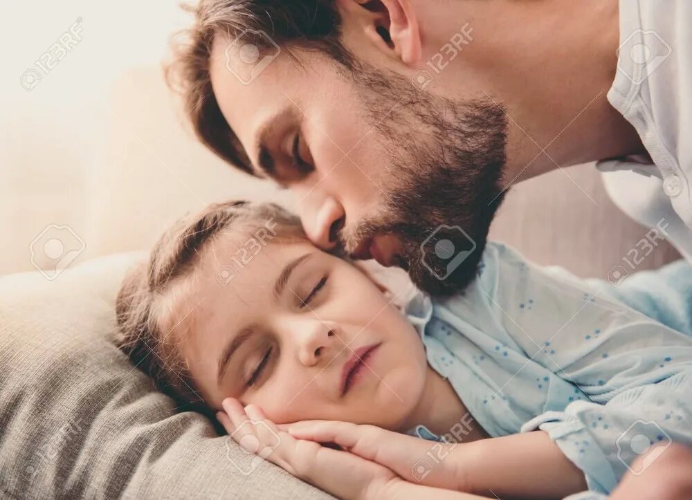Сон обниматься с отцом