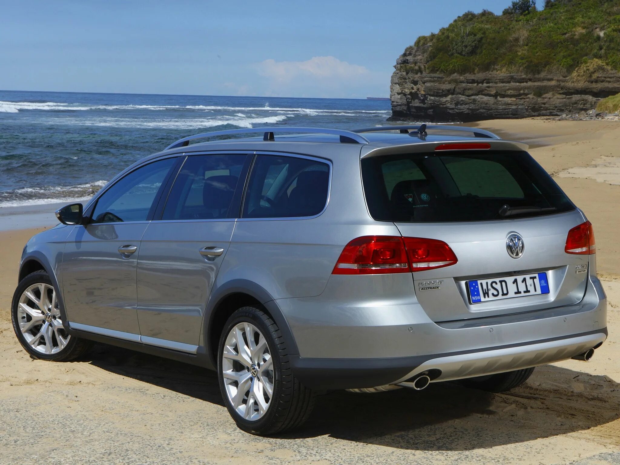 Пассат б7 олтрек. Vw passat alltrack 2012. vw passat b7 alltrack. фольксваген пассат универсал 2012. фольксваген пассат alltrack b7.