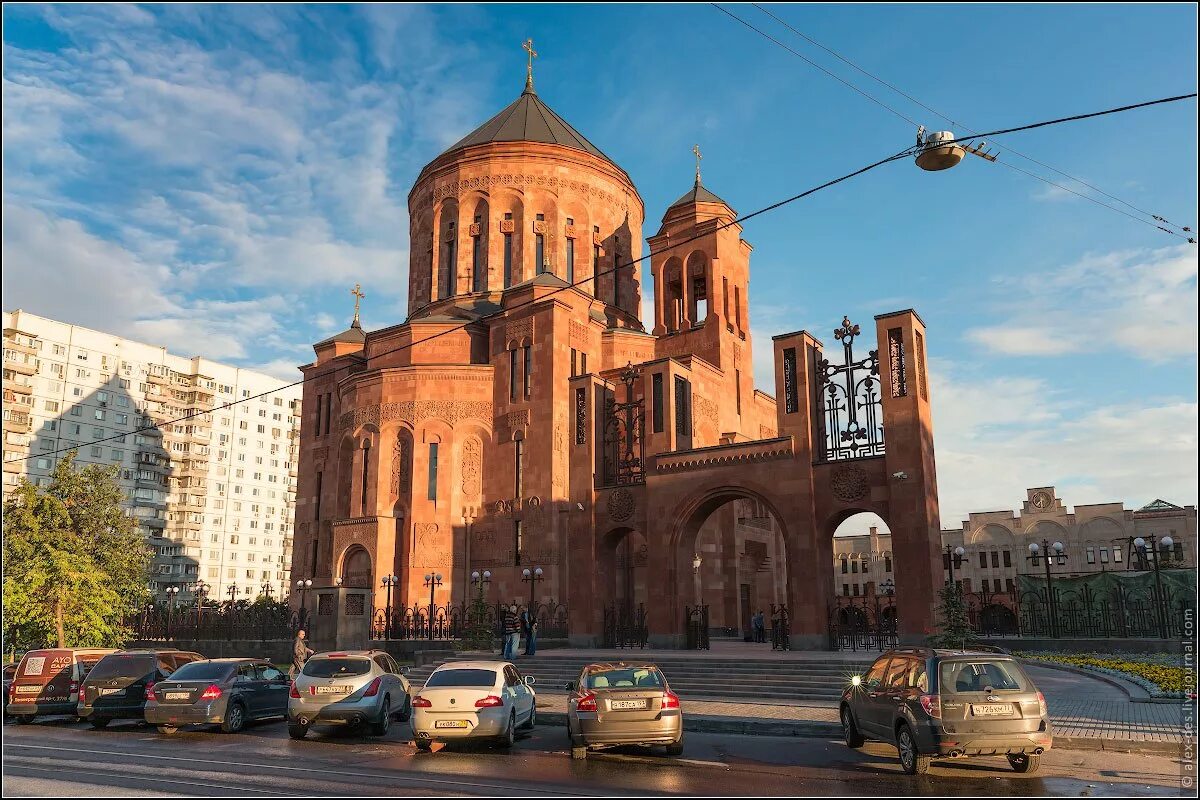 Файл:Moscow ArmemianMonastery CathedralAndChapel 4106.jpg - Википедия