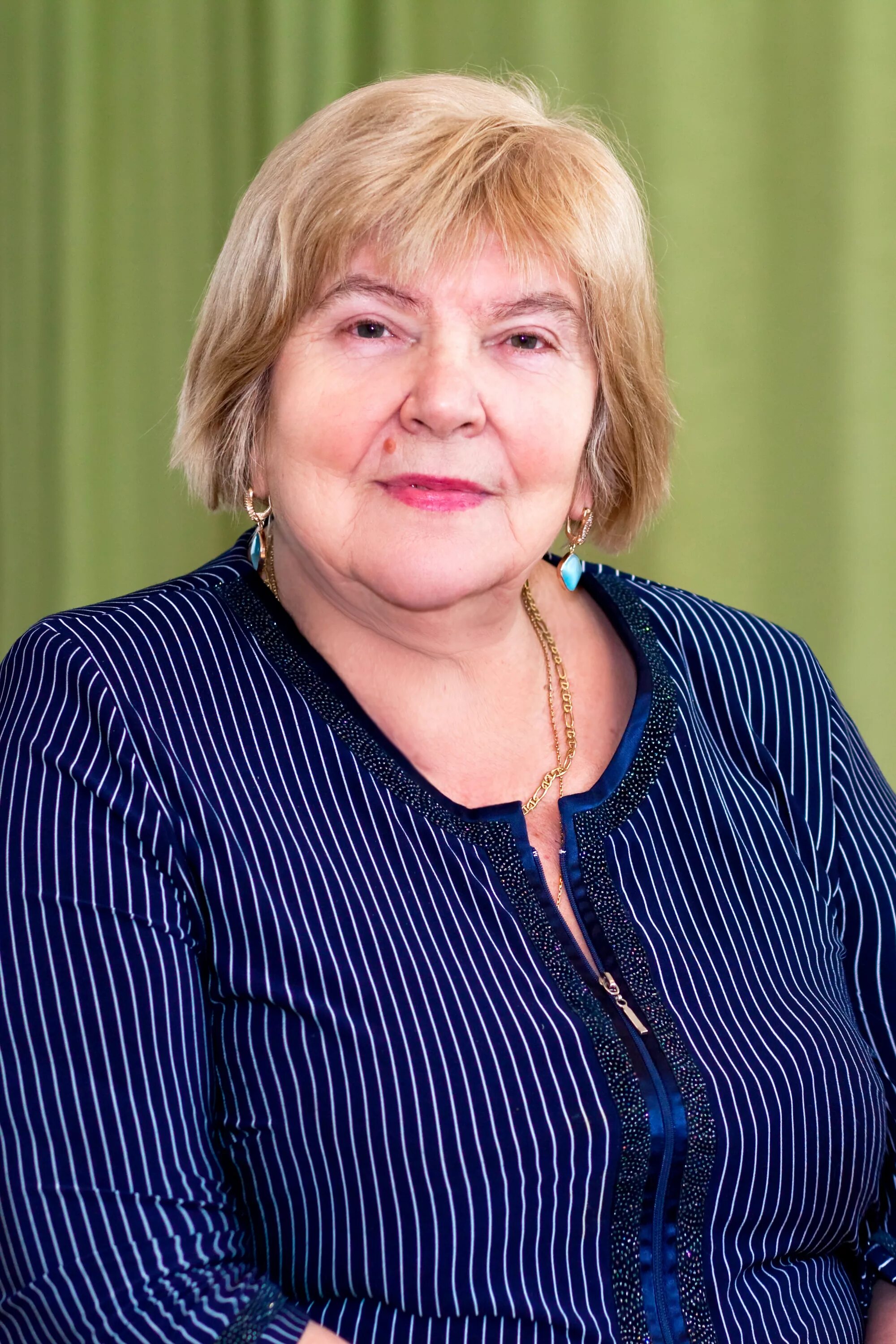 Заведующая детского сада светлячок. Заведующие детских садов. Заместитель заведующего детского сада. Заведующий детского сада. Заведующие детских.