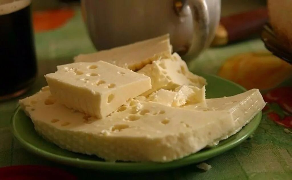 Вкусный легкий сыр. Домашний сыр. Ароматный домашний сыр. Сыр деревенский. Сыр кесо.