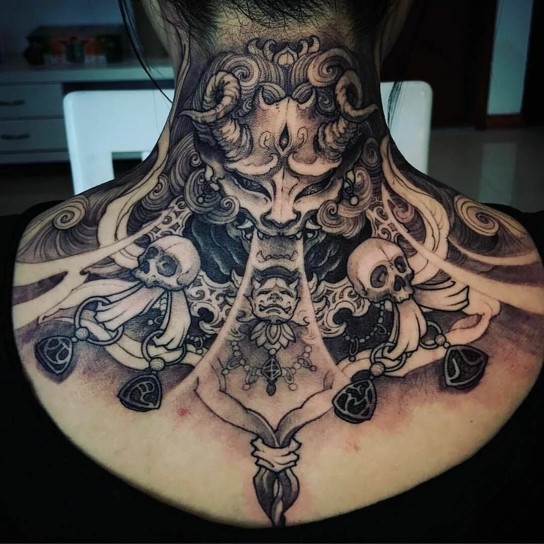 Японское тату на шее. Японские тату на шее. тату на шее мужские японские. тату на шею в японском стиле. тату на груди и шее.