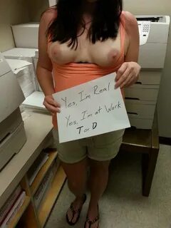 Amateur Girl Flashing Her Boobs at Work Dare.